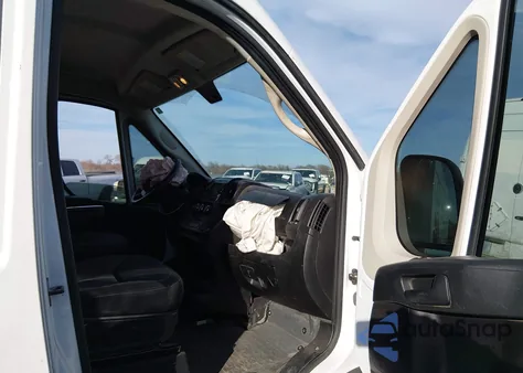 2020 Ram Promaster 1500 High Roof 136 Wb z USA, uszkodzony, nr VIN 3C6TRVBG0LE103089